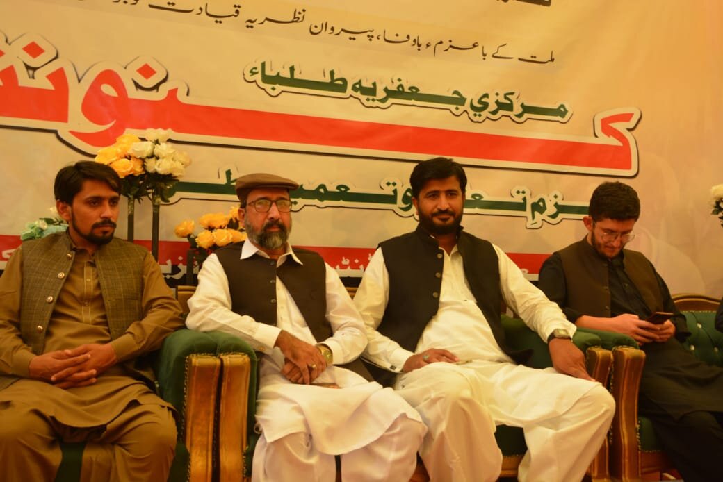 طلبہ کو بیک وقت مختلف اور ہمہ جہت سرگرمیوں کا حصّہ بننا چاہیے، سید اظہار بخاری