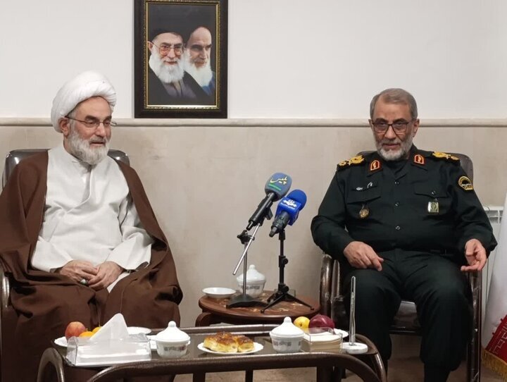 امنیت، استقلال و تلاش مضاعف برای معیشت مردم