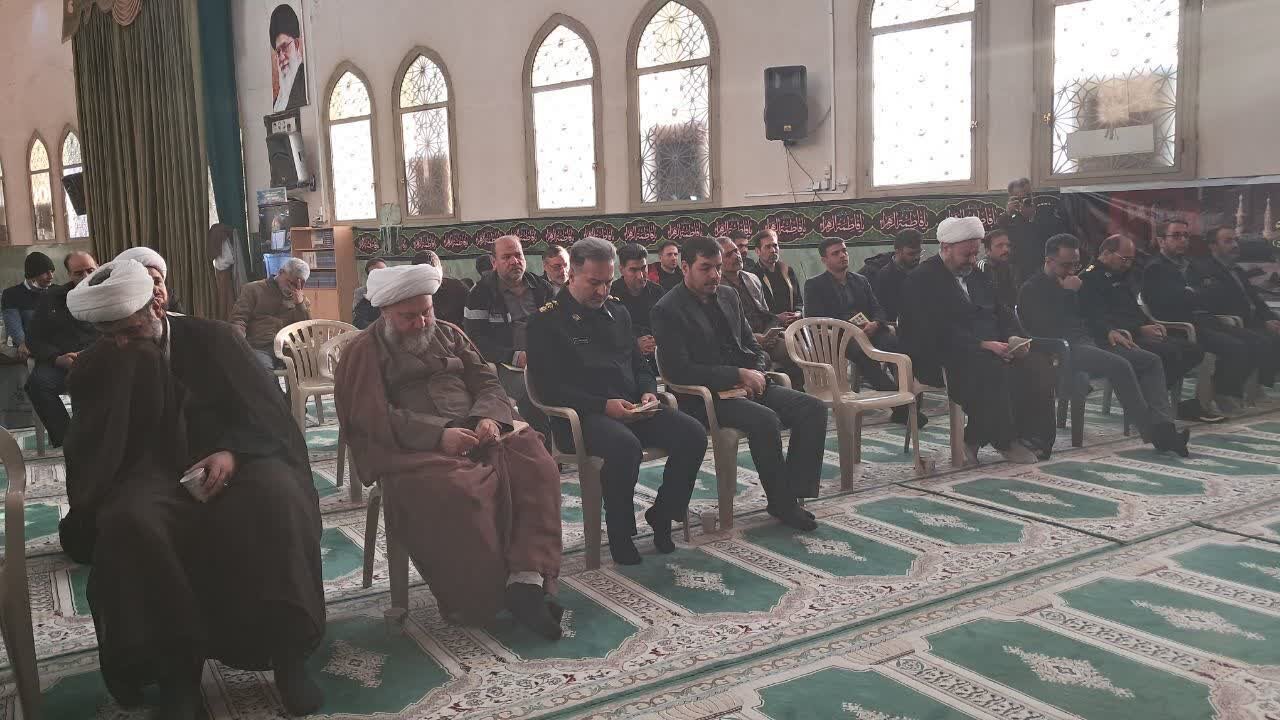 ایمان قوی مانع انحراف از مسیر ولایت می‌شود