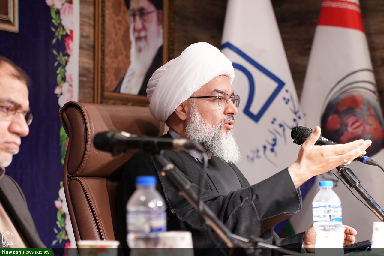 بررسی جایگاه رهبری در ساختار سیاست خارجی