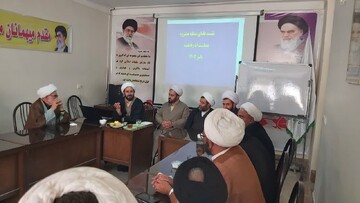 تصاویر / نشست علمای منطقه هشترود