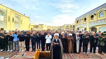 فیلم/ اقامه نماز باران در حرم حضرت عبدالعظیم حسنی(ع)