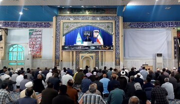 باید با عادی‌سازی گناه و اشاعه فحشا مقابله کرد