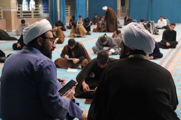 تصاویر/ آزمون علمی طلاب مدرسه علمیه امام خامنه ای ارومیه