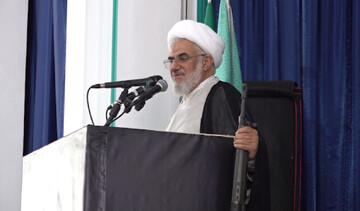 تفکر بسیج مرزها را در نوردیده است/فرهنگ مطالعه و کتاب‌خوانی در جامعه تقویت شود