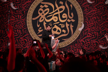 تصاویر/ مراسم عزاداری شهادت حضرت فاطمه زهرا(س)در حرم مطهر حضرت موسی مبرقع(ع)