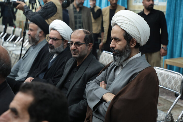 تصاویر/ ویژه برنامه بزرگداشت پرچمداران فاطمی در قم