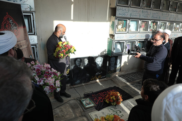 تصاویر/ ویژه برنامه بزرگداشت پرچمداران فاطمی در قم