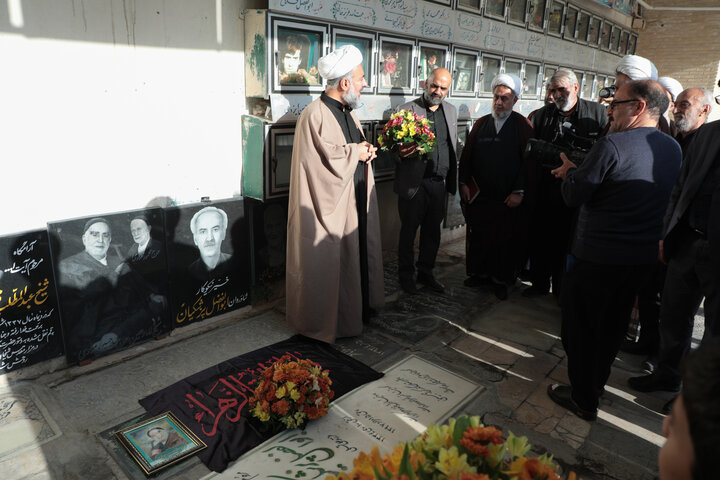 تصاویر/ ویژه برنامه بزرگداشت پرچمداران فاطمی در قم