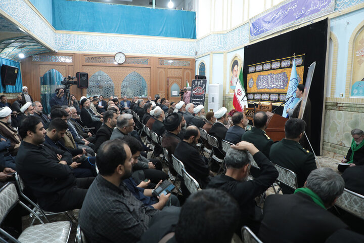 تصاویر/ ویژه برنامه بزرگداشت پرچمداران فاطمی در قم