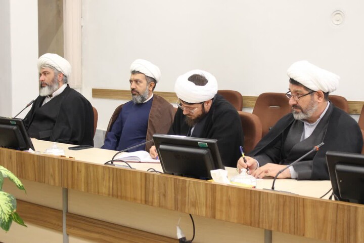 تصاویر / جلسه کمیته تأمین امام جماعت مساجد استان زنجان