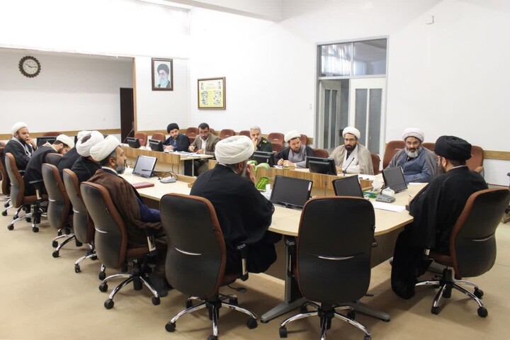 تصاویر / جلسه کمیته تأمین امام جماعت مساجد استان زنجان