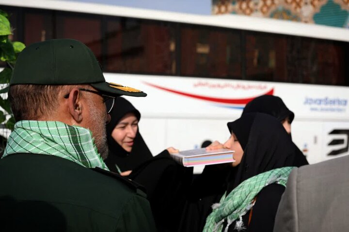 تصاویر/ مراسم افتتاحیه اردوهای راهیان نور دانش آموزی به مناطق عملیاتی جنوب کشور در ارومیه