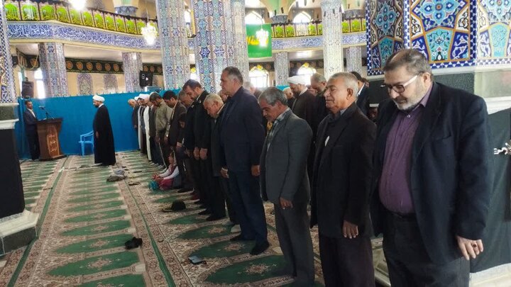 تصاویر/ اقامه نماز جمعه شهر کوهبنان