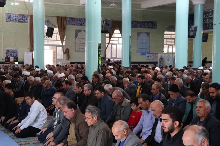 تصاویر/ اقامه نماز جمعه تکاب