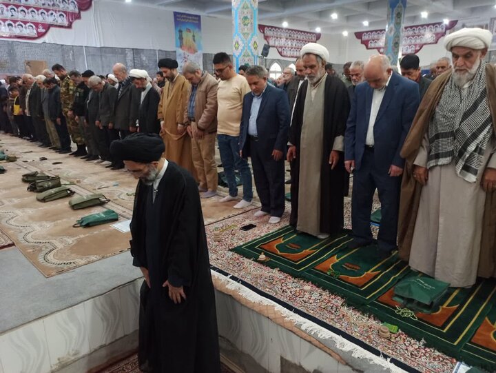 تصاویر/ نمازعبادی سیاسی جمعه کاشان