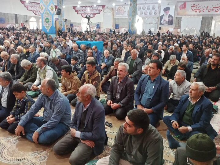 تصاویر/ نمازعبادی سیاسی جمعه کاشان