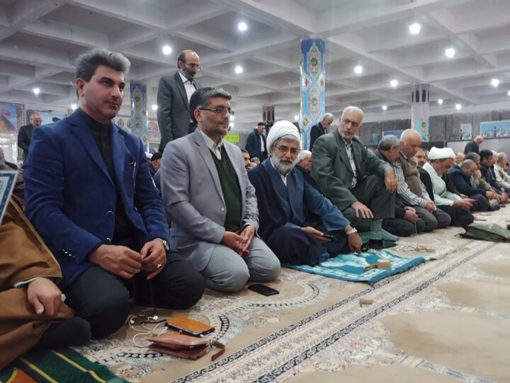 تصاویر/ نمازعبادی سیاسی جمعه کاشان