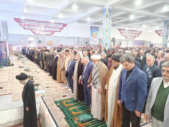 تصاویر/ نمازعبادی سیاسی جمعه کاشان