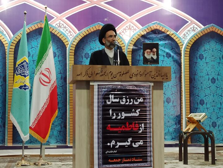 تصاویر/ نمازعبادی سیاسی جمعه کاشان