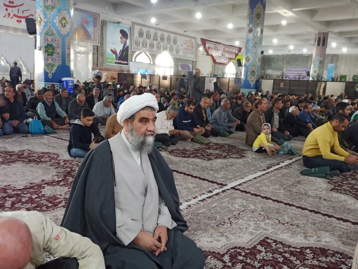 تصاویر/ نمازعبادی سیاسی جمعه کاشان