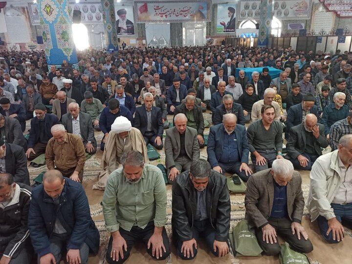 تصاویر/ نمازعبادی سیاسی جمعه کاشان