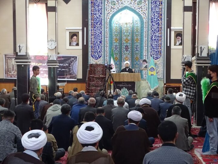 تصاویر/ نماز جمعه امروز شهرستان چهاربرج