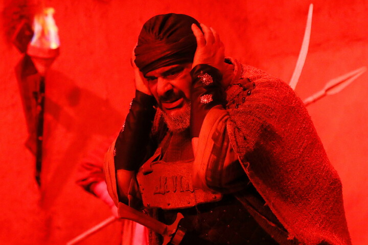 تصاویر/ نمایشگاه سوگواره حدیث غربت در کوچه های بنی هاشم