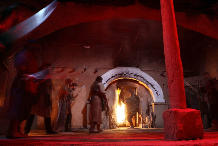 تصاویر/ نمایشگاه سوگواره حدیث غربت در کوچه های بنی هاشم