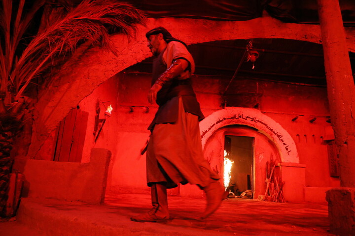 تصاویر/ نمایشگاه سوگواره حدیث غربت در کوچه های بنی هاشم