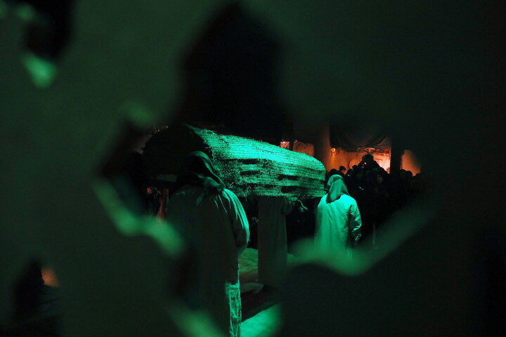 تصاویر/ نمایشگاه سوگواره حدیث غربت در کوچه های بنی هاشم