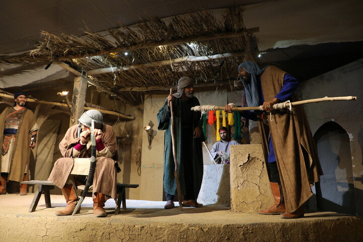 تصاویر/ نمایشگاه سوگواره حدیث غربت در 