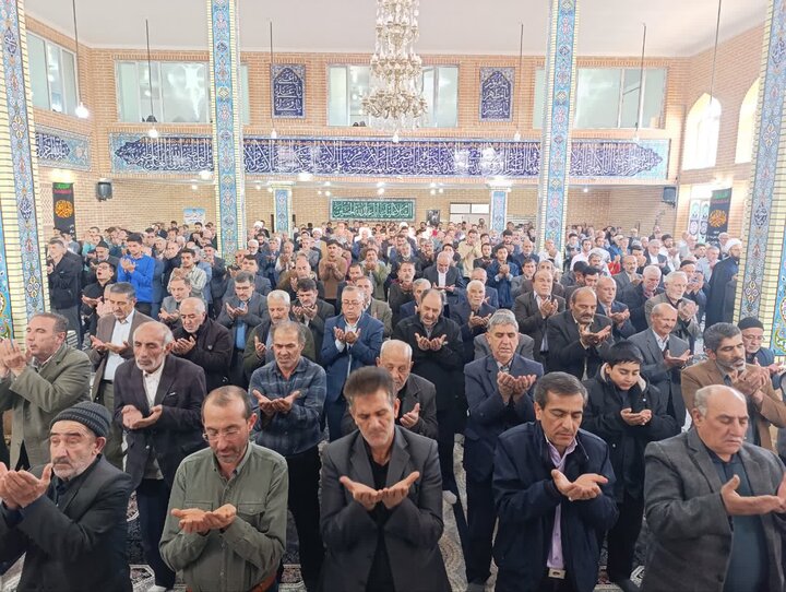 تصاویر/ اقامه نماز جمعه شهرستان نقده