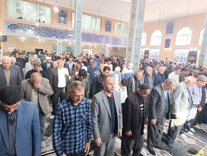 تصاویر/ اقامه نماز جمعه شهرستان نقده