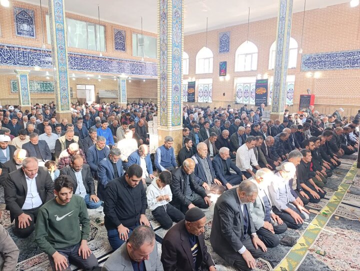 تصاویر/ اقامه نماز جمعه شهرستان نقده