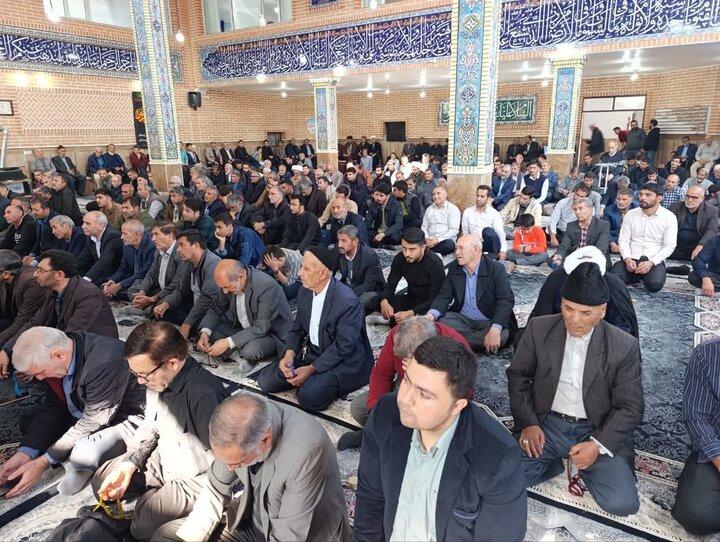 تصاویر/ اقامه نماز جمعه شهرستان نقده