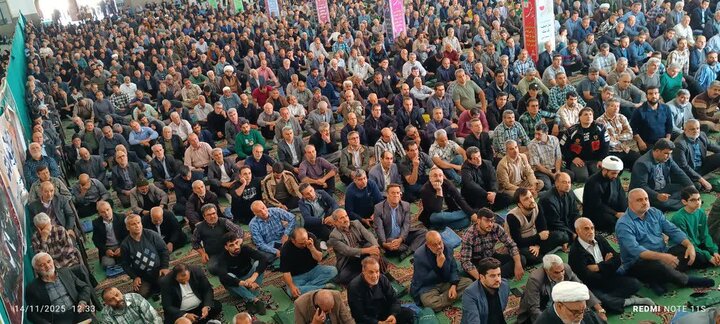 تصاویر/اقامه نماز عبادی سیاسی جمعه در ساوه