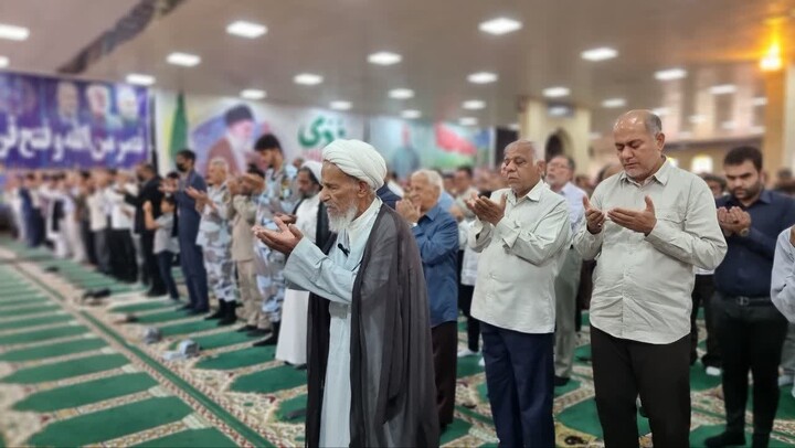 نماز جمعه گناوه به روایت تصویر