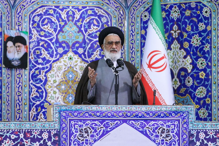 تصاویر/ اقامه نماز باران