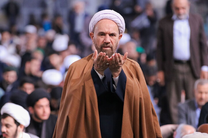 تصاویر/ اقامه نماز باران