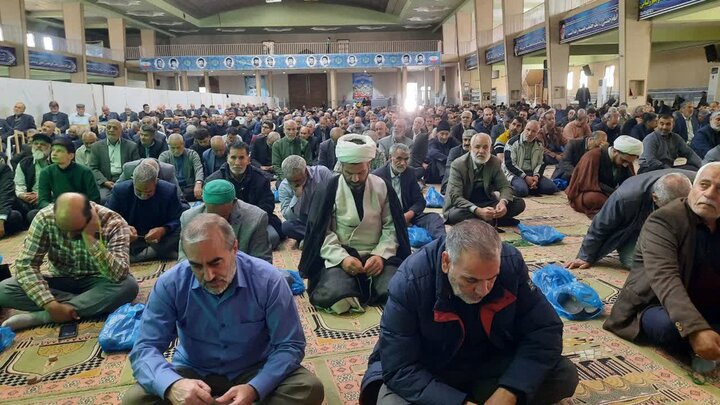 تصاویر/اقامه نماز عبادی سیاسی جمعه در خمین