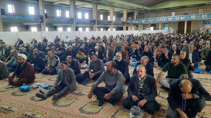 تصاویر/اقامه نماز عبادی سیاسی جمعه در خمین