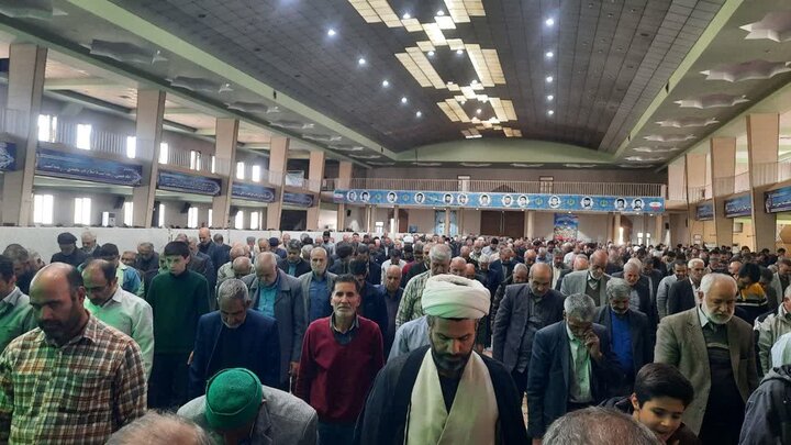 تصاویر/اقامه نماز عبادی سیاسی جمعه در خمین