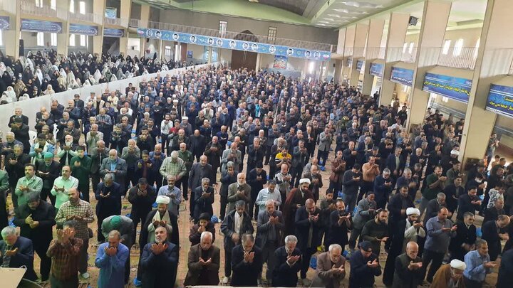 تصاویر/اقامه نماز عبادی سیاسی جمعه در خمین