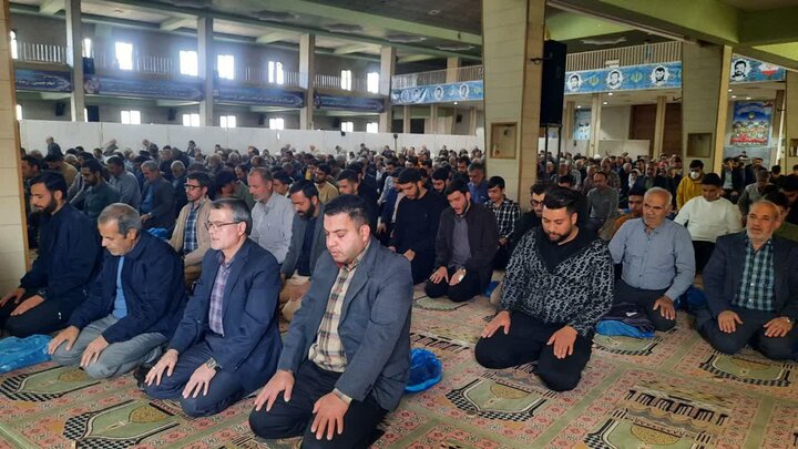 تصاویر/اقامه نماز عبادی سیاسی جمعه در خمین