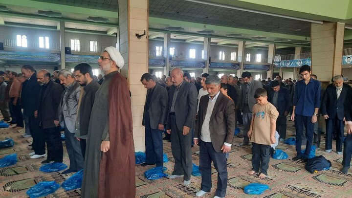 تصاویر/اقامه نماز عبادی سیاسی جمعه در خمین