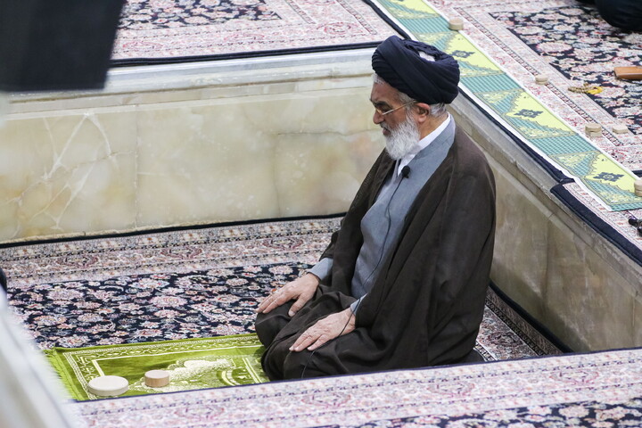 تصاویر/ اقامه نماز باران