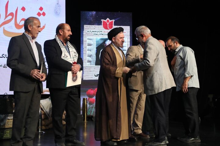 تصاویر/ ویژه‌برنامه شب خاطره به مناسبت سالگرد حماسه شکستن حصر و آزادسازی سوسنگرد