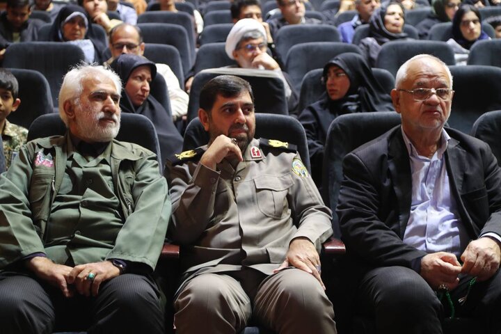 تصاویر/ ویژه‌برنامه شب خاطره به مناسبت سالگرد حماسه شکستن حصر و آزادسازی سوسنگرد