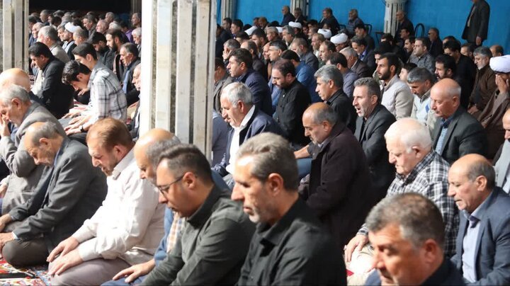 تصاویر/ اقامه نماز جمعه شهرستان شاهین دژ